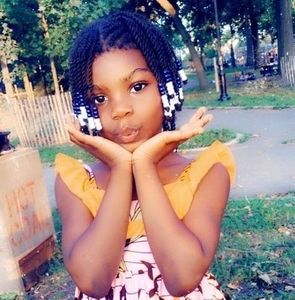 Meet your Posher, Hawa